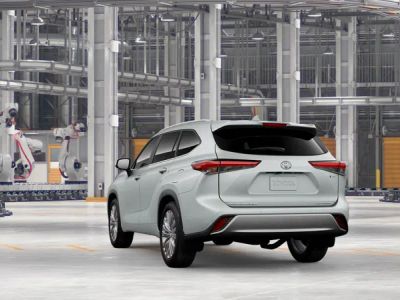 2026 Toyota Highlander Hybrid - Photo 9