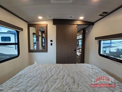2026 Cougar Half-Ton 28BHS - Photo 29
