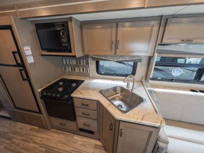 2021 Thor Motor Coach ACE - Photo 12
