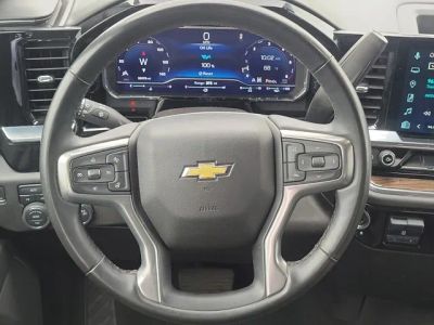 2025 Chevrolet Silverado 1500 — photo 12 view