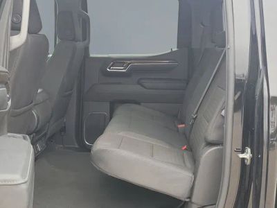 2025 Chevrolet Silverado 1500 — photo 9 view