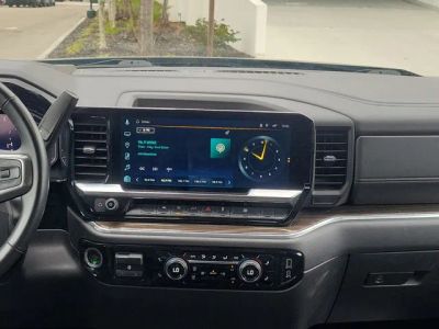 2025 Chevrolet Silverado 1500 — photo 11 view