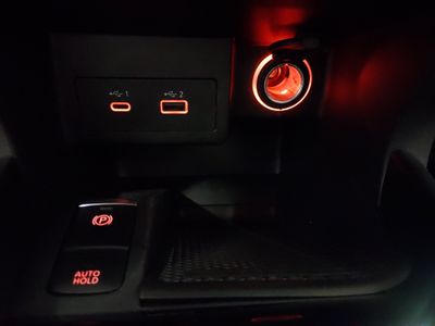 2024 Nissan Kicks - Photo 18