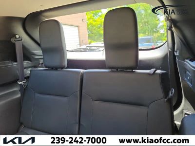 2024 Mitsubishi Outlander — photo 17 view