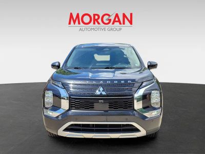 2024 Mitsubishi Outlander — side profile view