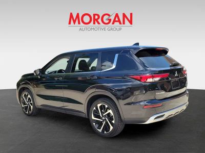 2024 Mitsubishi Outlander — engine compartment view