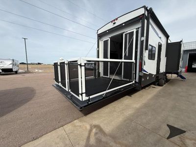 2025 Forest River RV Vengeance Rogue Armored - Photo 18
