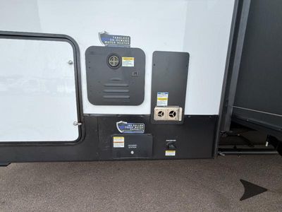 2025 Forest River RV Vengeance Rogue Armored - Photo 15
