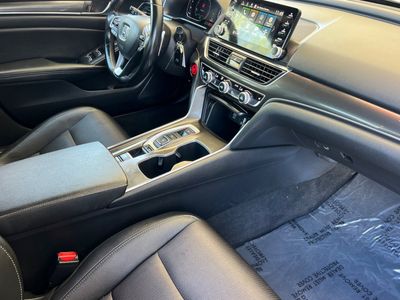 2019 Honda Accord - Photo 16