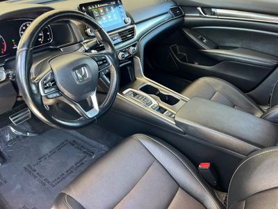 2019 Honda Accord - Photo 11