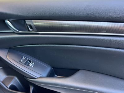 2019 Honda Accord - Photo 18