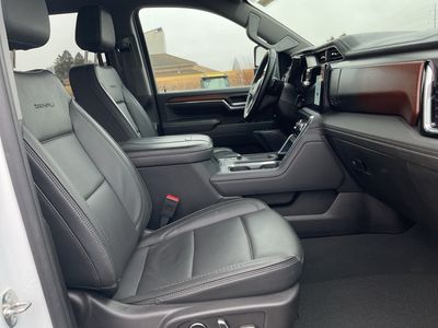 2024 GMC Sierra 3500HD - Photo 15