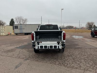 2024 GMC Sierra 3500HD - Photo 17