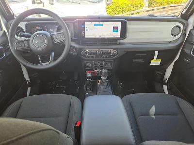2026 Jeep Wrangler — photo 17 view
