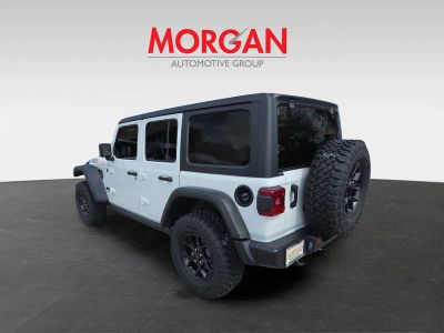 2026 Jeep Wrangler — photo 7 view