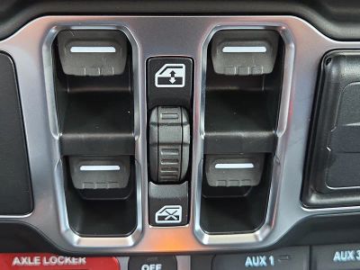 2026 Jeep Wrangler — photo 26 view