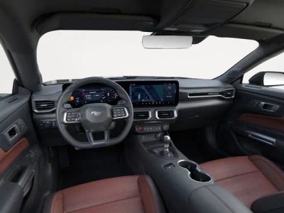 2025 Ford Mustang - Photo 16
