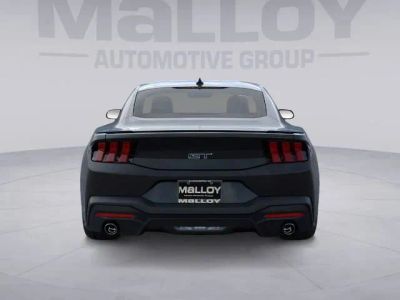 2025 Ford Mustang - Photo 4