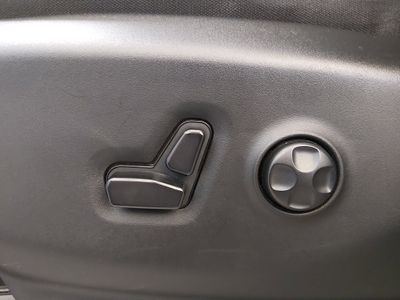 2023 Chrysler Voyager - Photo 21