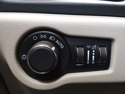 2023 Chrysler Voyager - Photo 20