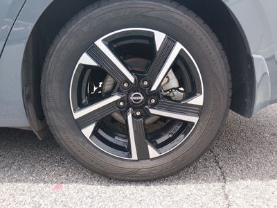 2024 Nissan Sentra — photo 10 view