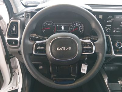 2023 Kia Sorento - Photo 12
