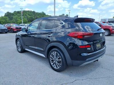2020 Hyundai TUCSON — rear three-quarter view