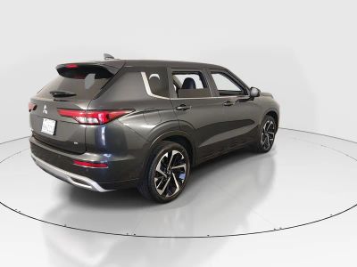 2024 Mitsubishi Outlander - Photo 7