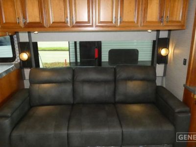 2021 Tiffin Allegro Bus - Photo 14