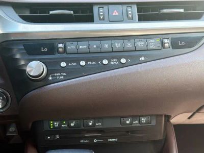 2021 Lexus ES — photo 34 view