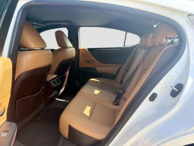 2021 Lexus ES — photo 20 view