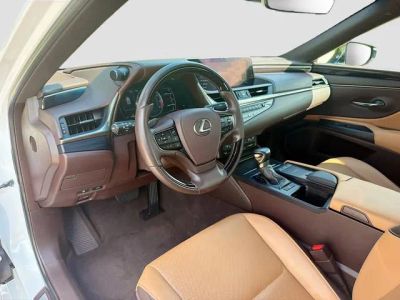 2021 Lexus ES — photo 25 view