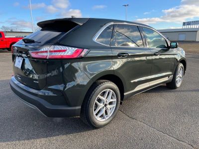 2024 Ford Edge — detail view