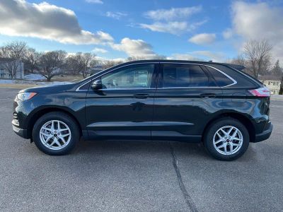 2024 Ford Edge — side profile view