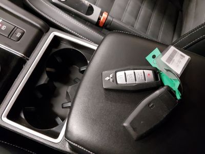 2024 Mitsubishi Outlander — photo 15 view