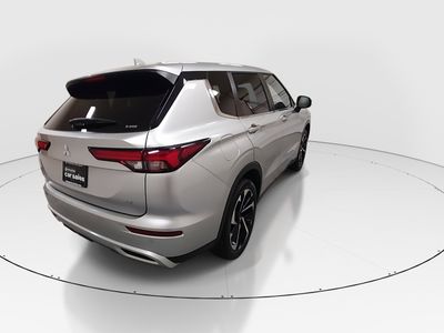 2024 Mitsubishi Outlander — photo 7 view