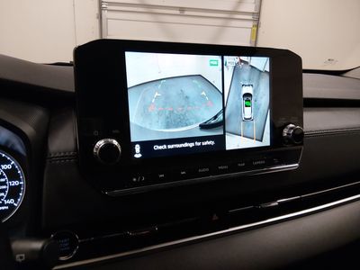 2024 Mitsubishi Outlander — photo 16 view