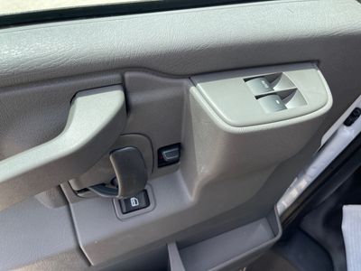 2025 Chevrolet Express Commercial Cutaway - Photo 13