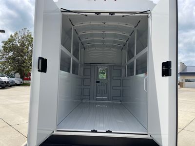 2025 Chevrolet Express Commercial Cutaway - Photo 8