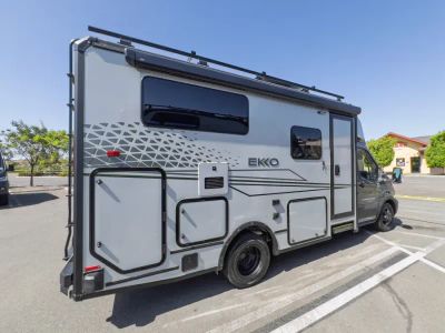 2025 Winnebago EKKO - Photo 16