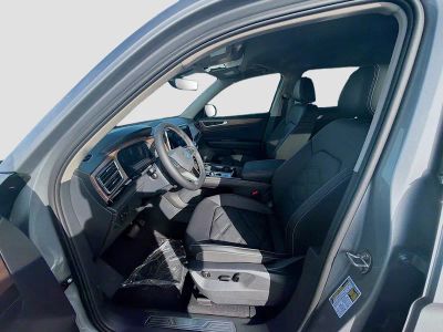 2026 Volkswagen Atlas — photo 16 view