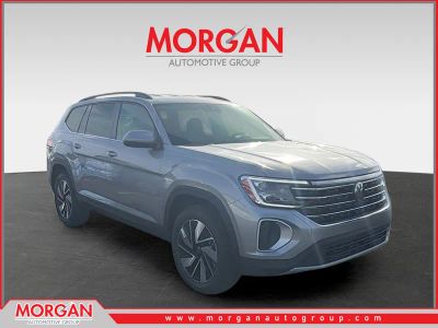 2026 Volkswagen Atlas 2.0T SE w/Technology in Mist — front three-quarter view