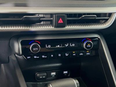 2023 Kia K5 — photo 13 view