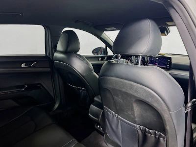 2023 Kia K5 — photo 7 view