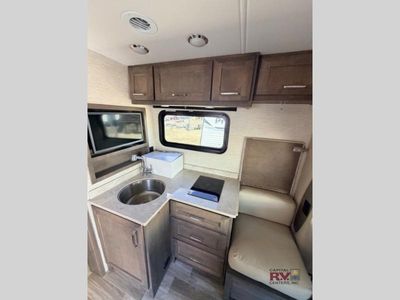 2024 Tiffin Motorhomes Wayfarer - Photo 24