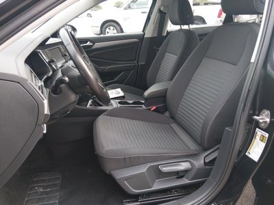 2024 Volkswagen Jetta - Photo 11