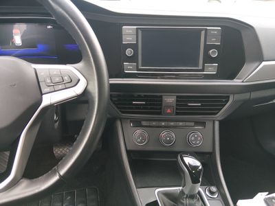 2024 Volkswagen Jetta - Photo 17