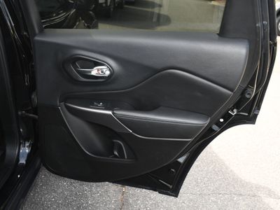 2019 Jeep Cherokee - Photo 19