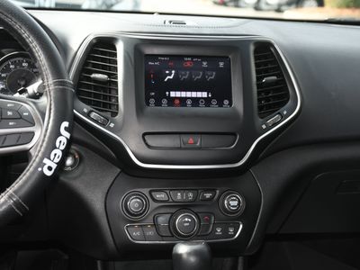 2019 Jeep Cherokee - Photo 16