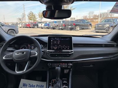 2026 Jeep Compass - Photo 2